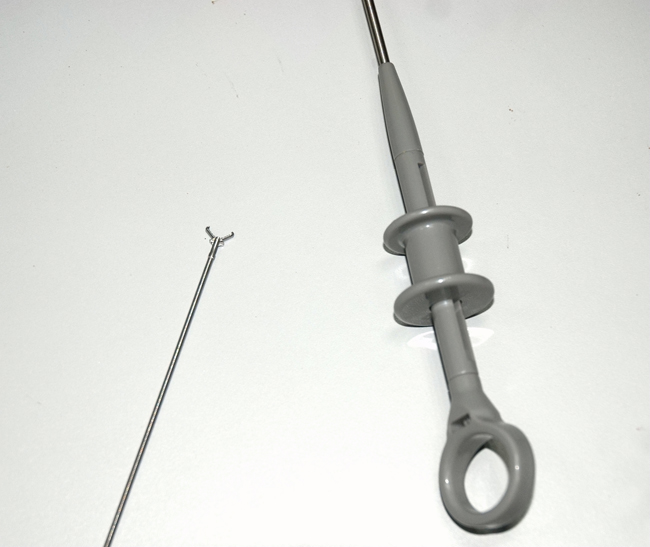 工業內窺鏡由于它的特殊尺寸設計，可以讓我們不破壞被檢測物體的表面簡便、準確地觀察物體內部表面結構或工作狀態。